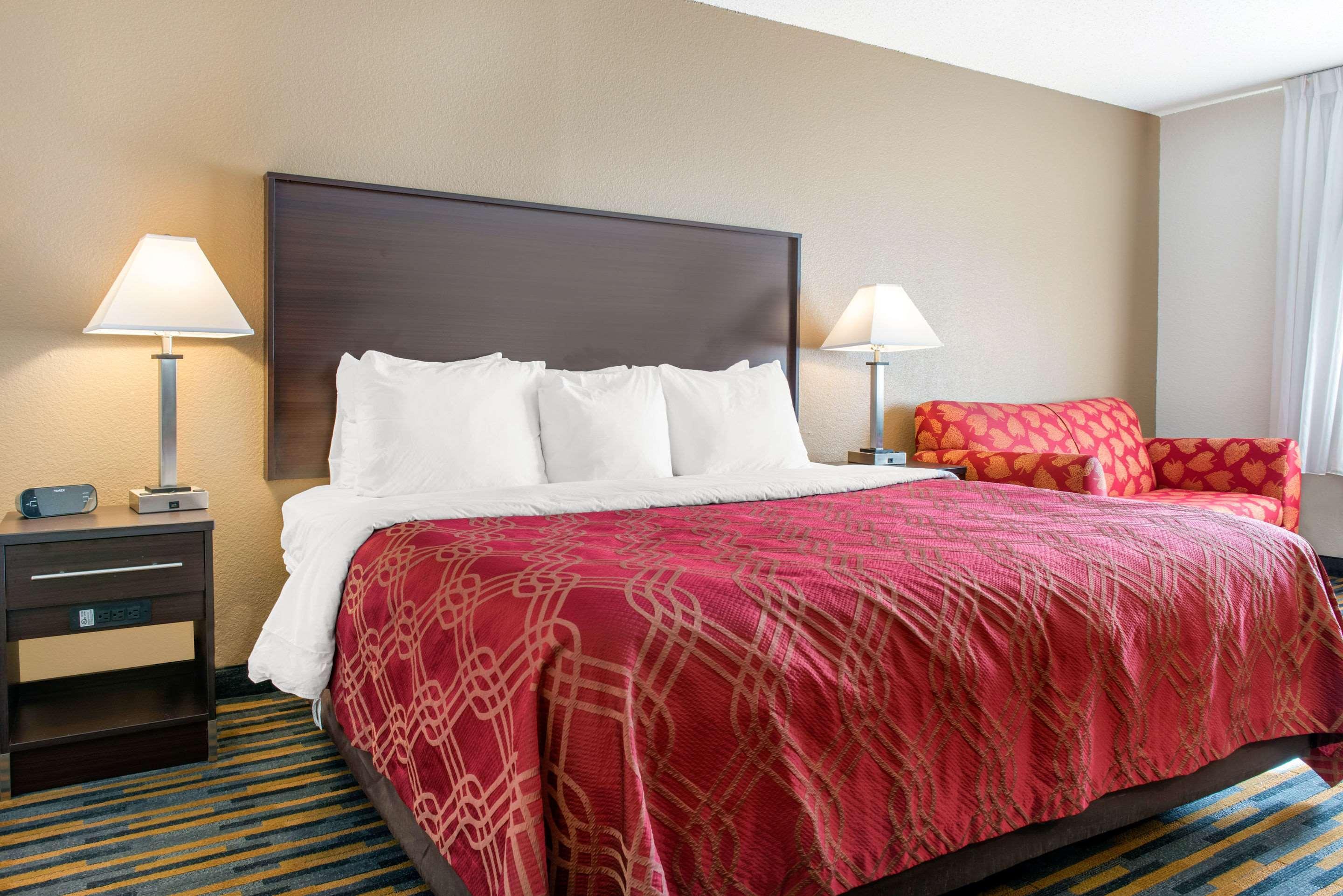 Quality Inn Noblesville-Indianapolis Buitenkant foto