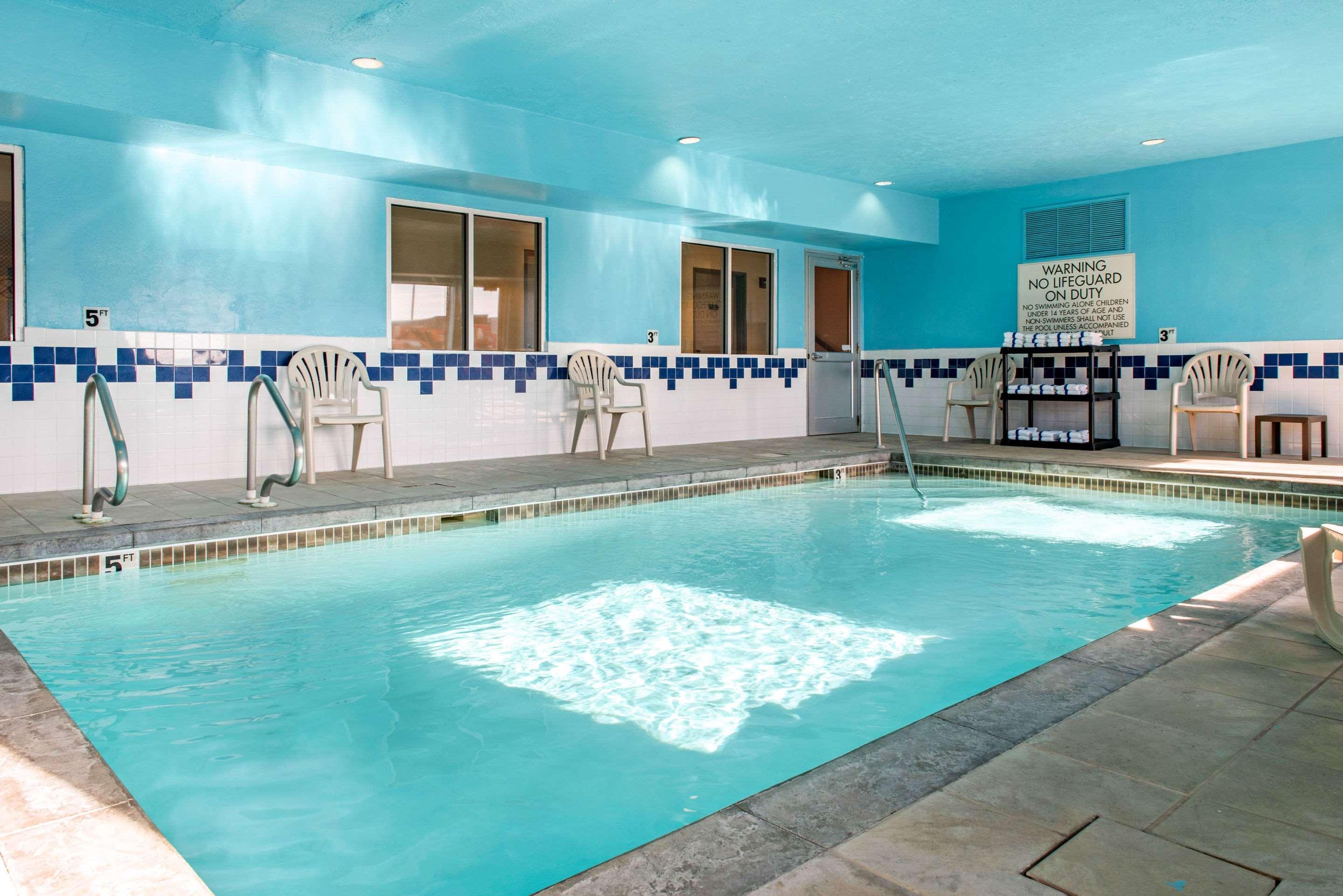Quality Inn Noblesville-Indianapolis Buitenkant foto