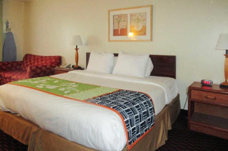 Quality Inn Noblesville-Indianapolis Buitenkant foto
